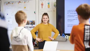 Leerlingen primair onderwijs in de klas Leerlingen primair onderwijs in de klas